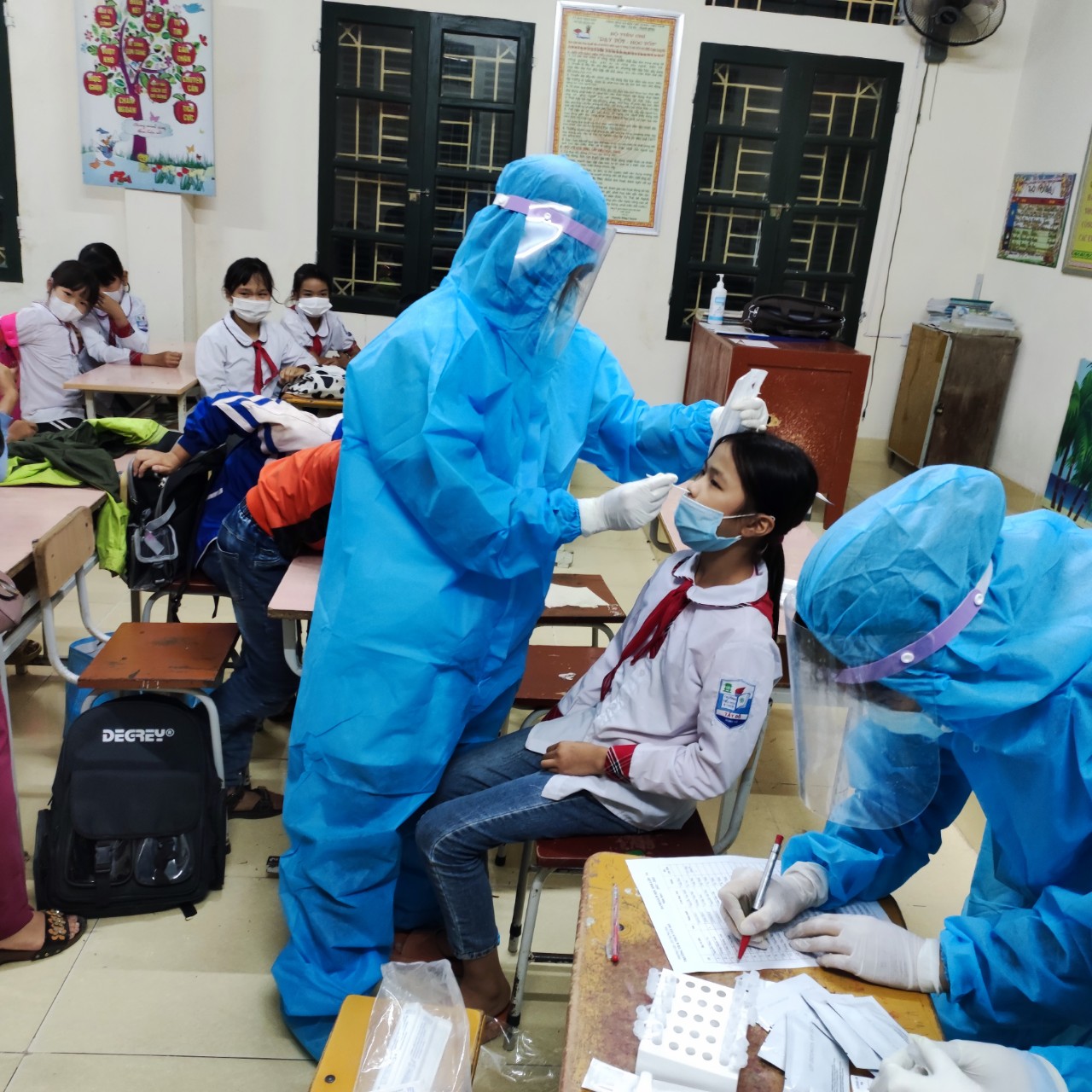 Hưng Hà tập trung điều tra truy vết các trường hợp liên quan đến bệnh nhân nhiễm Covid-19