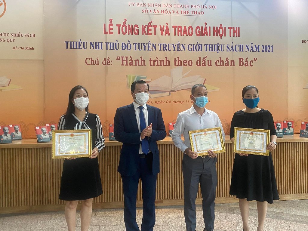 Trao giải Hội thi Thiếu nhi Thủ đô tuyên truyền giới thiệu sách năm 2021