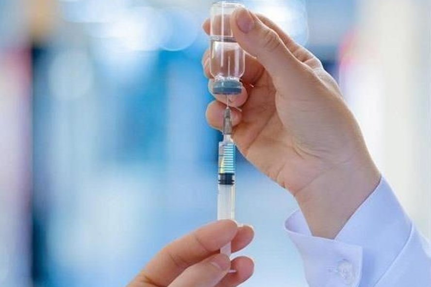 Yêu cầu Sở Y tế Hà Nội khẩn trương xác định nguyên nhân việc tiêm nhầm vaccine cho trẻ