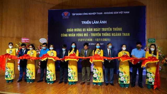18 tác phẩm đoạt giải Cuộc thi ảnh Nụ cười Than - Khoáng sản Việt Nam