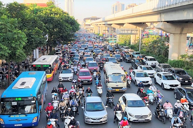 Thu phí xe vào ô tô vào nội đô chỉ là giải pháp hỗ trợ