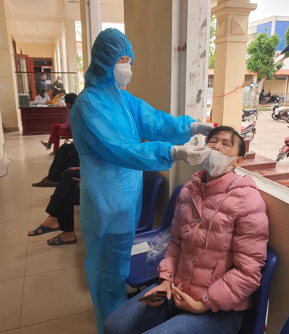 Hưng Hà tập trung truy vết, khoanh vùng và dập dịch Covid-19