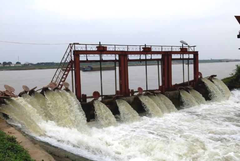 Chủ động vận hành các công trình thủy lợi để đảm bảo phòng chống ngập, úng cho cây trồng