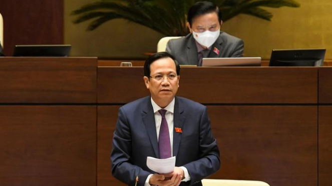 Bộ trưởng Bộ LĐ-TB XH Đào Ngọc Dung trả lời chất vấn nhiều vấn đề nóng