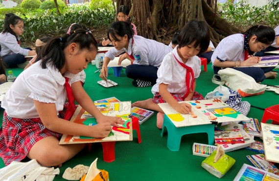 Thi vẽ tranh “Thiếu nhi Thủ đô tích cực hưởng ứng phòng, chống dịch bệnh COVID-19”