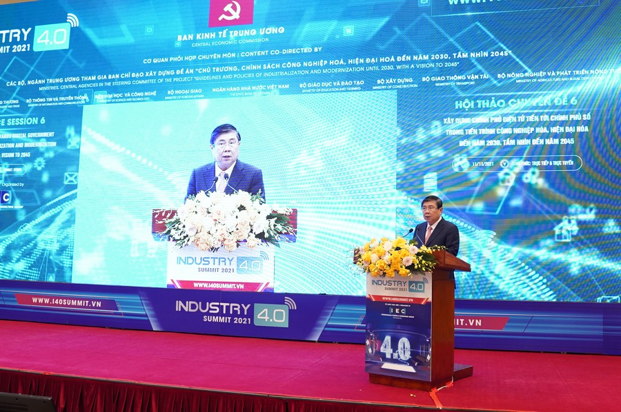 Xây dựng Chính phủ điện tử tiến tới chính phủ số