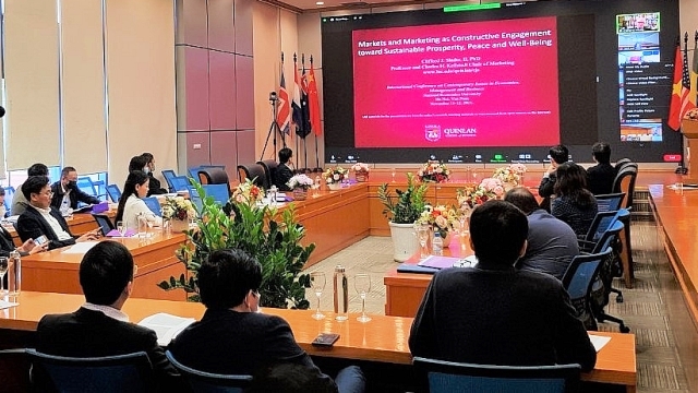 Ứng xử hiệu quả với các vấn đề đương đại trong kinh tế, quản trị và kinh doanh