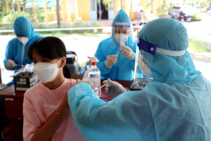Đồng Tháp bắt đầu tiêm vaccine phòng COVID-19 cho trẻ em