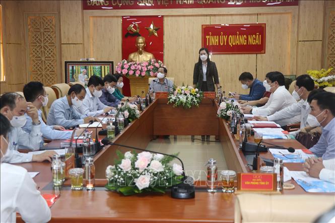 Quảng Ngãi đẩy mạnh hơn nữa việc tiêm vaccine cho người dân