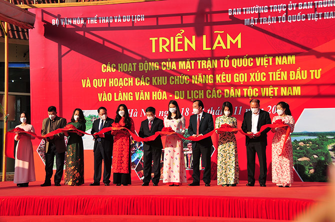 Khai mạc triển lãm ảnh trong Tuần Đại đoàn kết các dân tộc - Di sản Văn hóa Việt Nam năm 2021