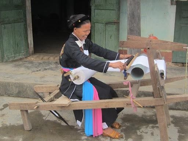 Nghề dệt thổ cẩm của người Cao Lan