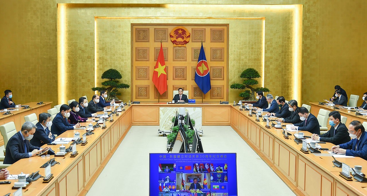 ASEAN và Trung Quốc cần tiếp tục củng cố lòng tin chiến lược, đẩy mạnh hợp tác toàn diện