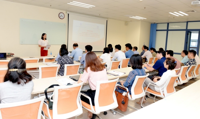 Hoàn thiện cơ chế tài chính nâng cao năng lực giảng viên đại học