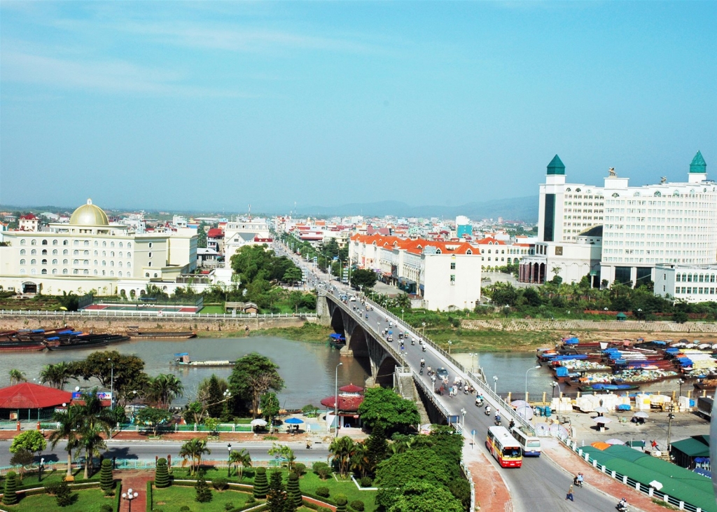 Móng Cái Tiếp tục nỗ lực thực hiện thành công mục tiêu kép