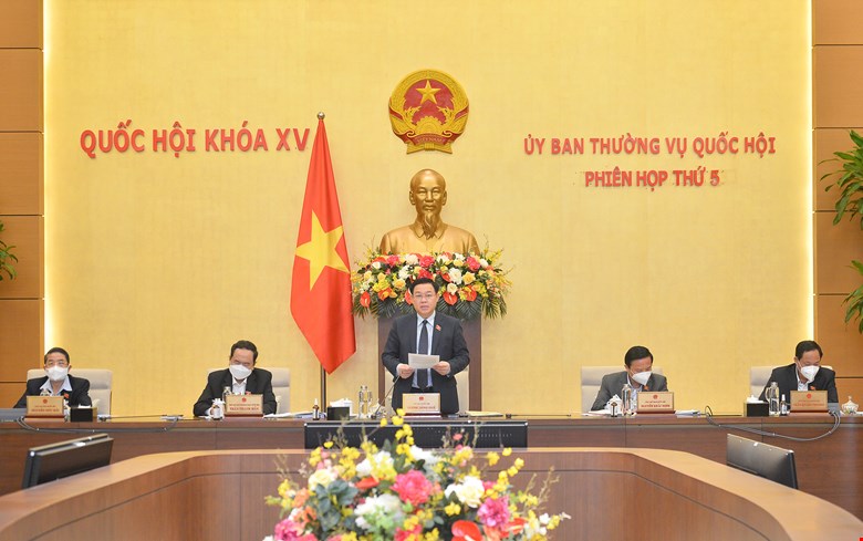 Khai mạc phiên họp thứ năm của Ủy ban Thường vụ Quốc hội
