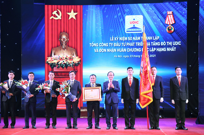 Tổng công ty Đầu tư phát triển hạ tầng đô thị UDIC đón nhận Huân chương Độc lập hạng Nhất