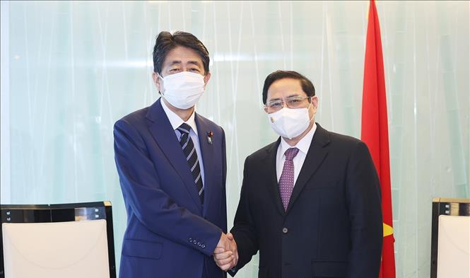 Thủ tướng Chính phủ Phạm Minh Chính tiếp cựu Thủ tướng Abe Shinzo