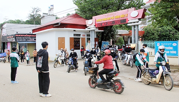 Hiệu quả từ mô hình Cổng trường an toàn giao thông ở Sơn La