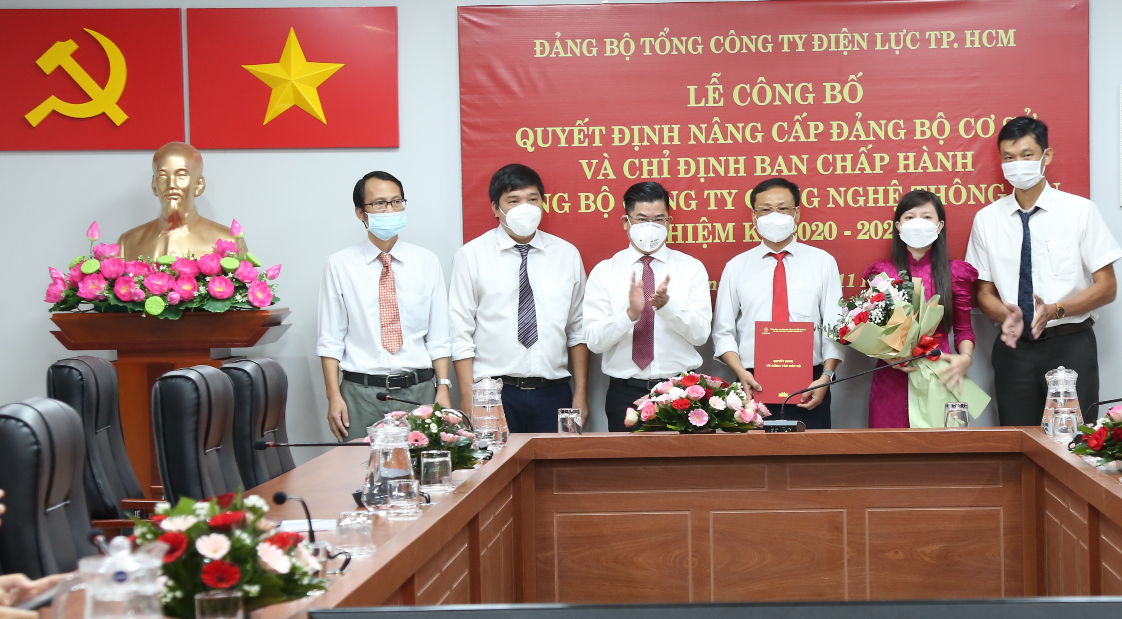 Đoàn kết, nỗ lực xây dựng Đảng bộ EVNHCMC trong sạch, vững mạnh
