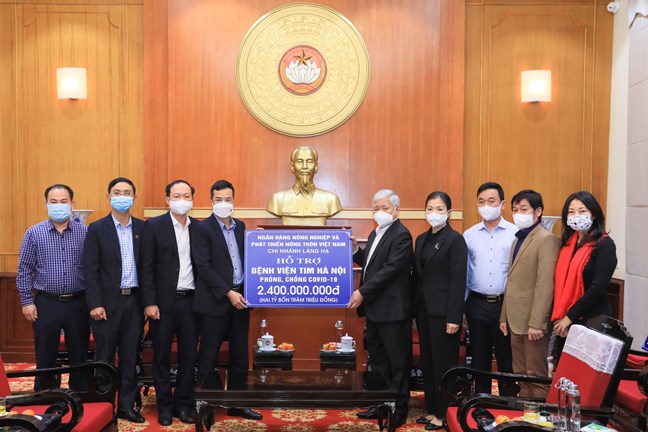 Thêm 216,4 tỷ đồng ủng hộ công tác phòng, chống dịch COVID-19