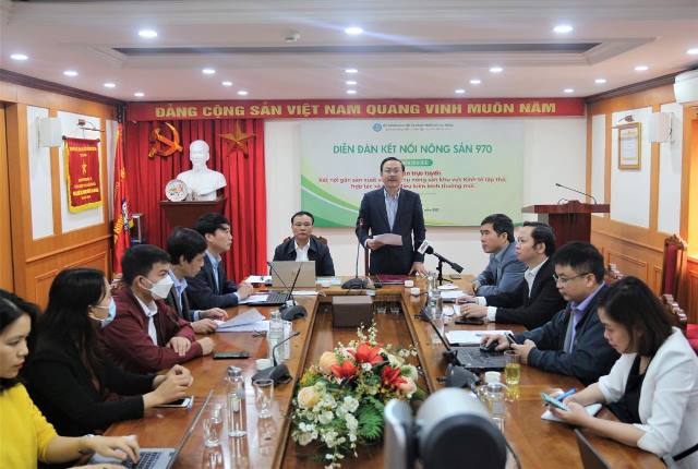 Gắn sản xuất với tiêu thụ nông sản khu vực kinh tế tập thể