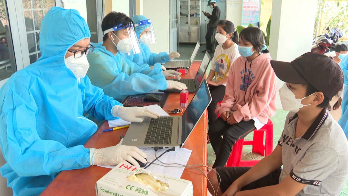 Bình Phước Tích cực triển khai tiêm vaccine phòng COVID-19 cho trẻ em