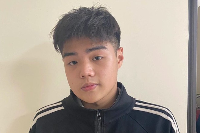 Thanh niên đe dọa cảnh sát bằng dao có bị xử lý hình sự