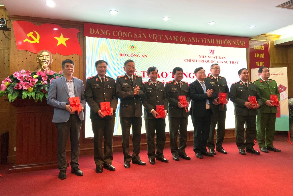 Ra mắt cuốn sách do Đại tướng Tô Lâm làm chủ biên