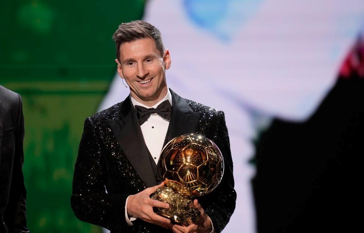 Messi giành Quả bóng Vàng thứ 7 trong sự nghiệp