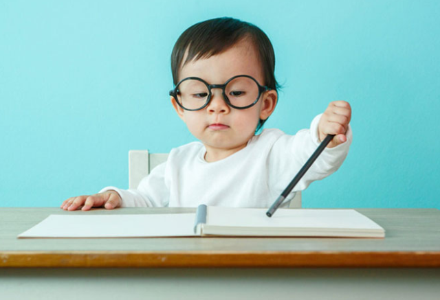 Trẻ ở nhà nghỉ dịch nhiều có bị ảnh hưởng đến phát triển ngôn ngữ
