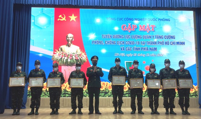 Tuyên dương lực lượng quân y trong phòng, chống dịch COVID-19 tại các tỉnh phía Nam