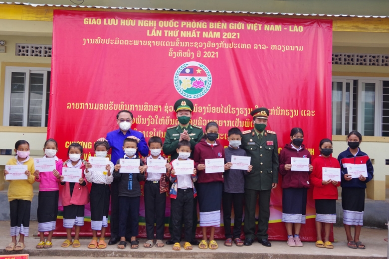 Chuẩn bị giao lưu hữu nghị quốc phòng biên giới Việt Nam - Lào lần thứ nhất cấp Bộ trưởng