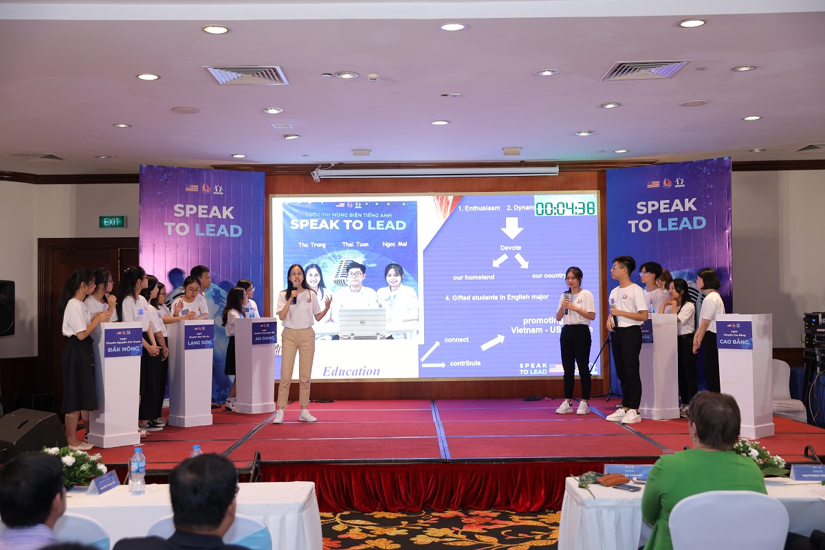 Học sinh 30 trường THPT chuyên sẽ tranh tài tại Speak to Lead mùa 2