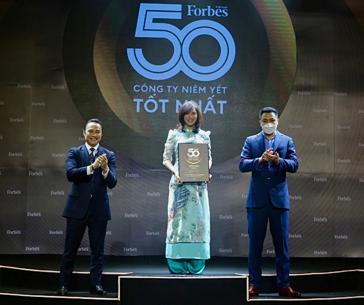 Bảo Việt lọt danh sách Top 50 công ty niêm yết tốt nhất Việt Nam do Forbes bình chọn