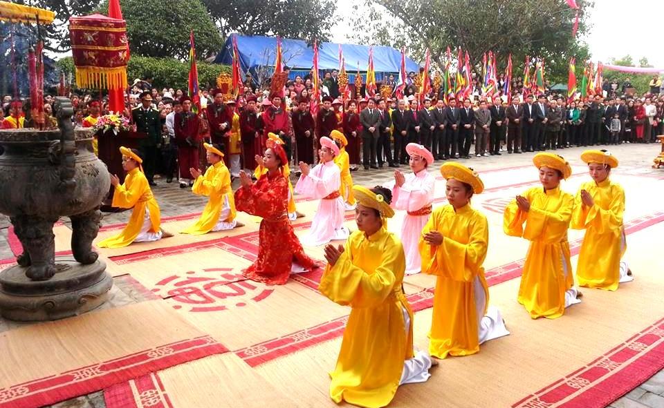 Bảo tồn và phát huy giá trị của tín ngưỡng thờ Mẫu Âu Cơ

​