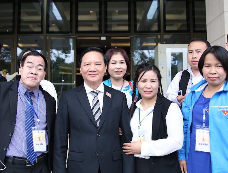 Nghị lực phi thường giúp thanh niên khuyết tật trở thành những hạt nhân tiêu biểu