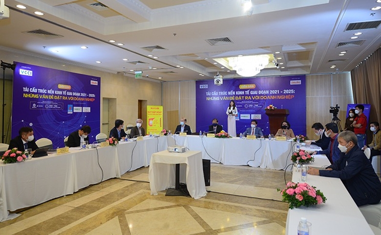 Đẩy mạnh tái cấu trúc nền kinh tế, tái cơ cấu doanh nghiệp