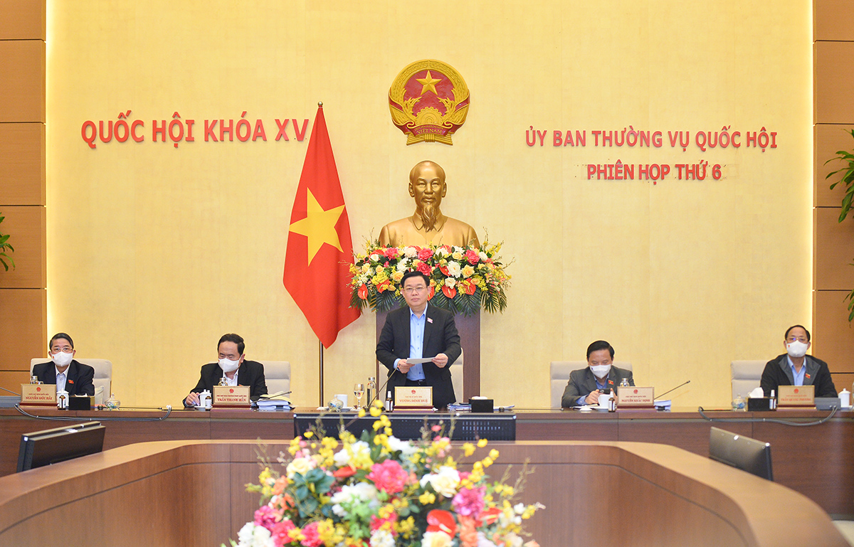 Nghị quyết của Ủy ban Thường vụ Quốc hội về công tác cán bộ
