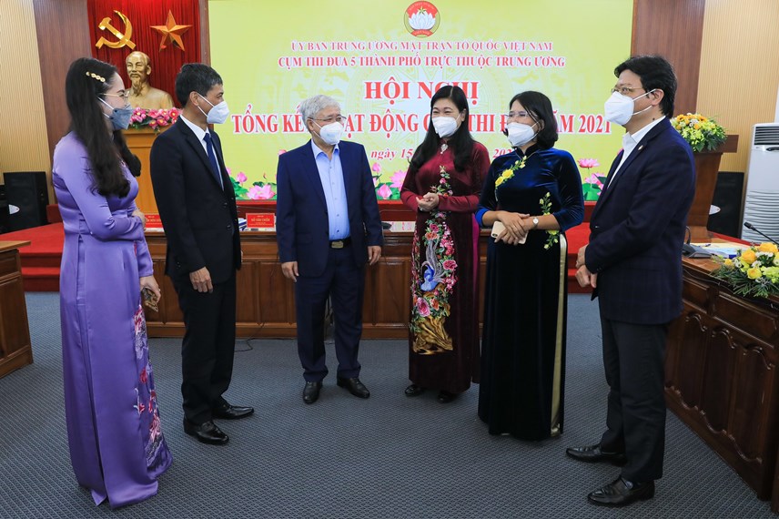 Khẳng định vai trò, bản lĩnh của cán bộ Mặt trận 5 thành phố lớn