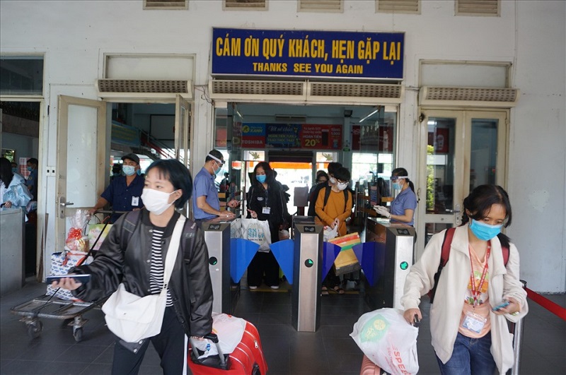 Ngành Đường sắt tăng cường chống nạn cò mồi, phe vé dịp Tết