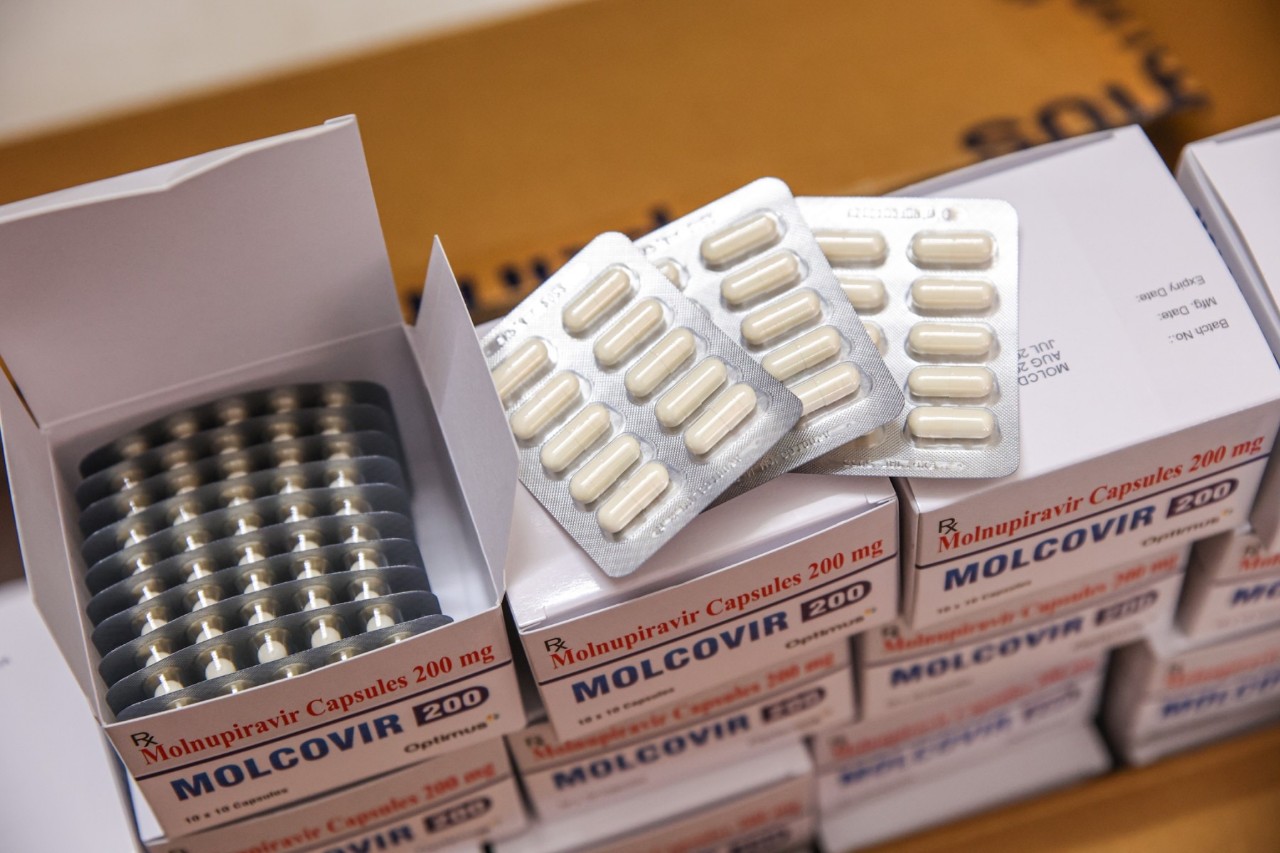 Hà Nội ban hành quy trình sử dụng và cấp thuốc molnupiravir điều trị F0 nhẹ