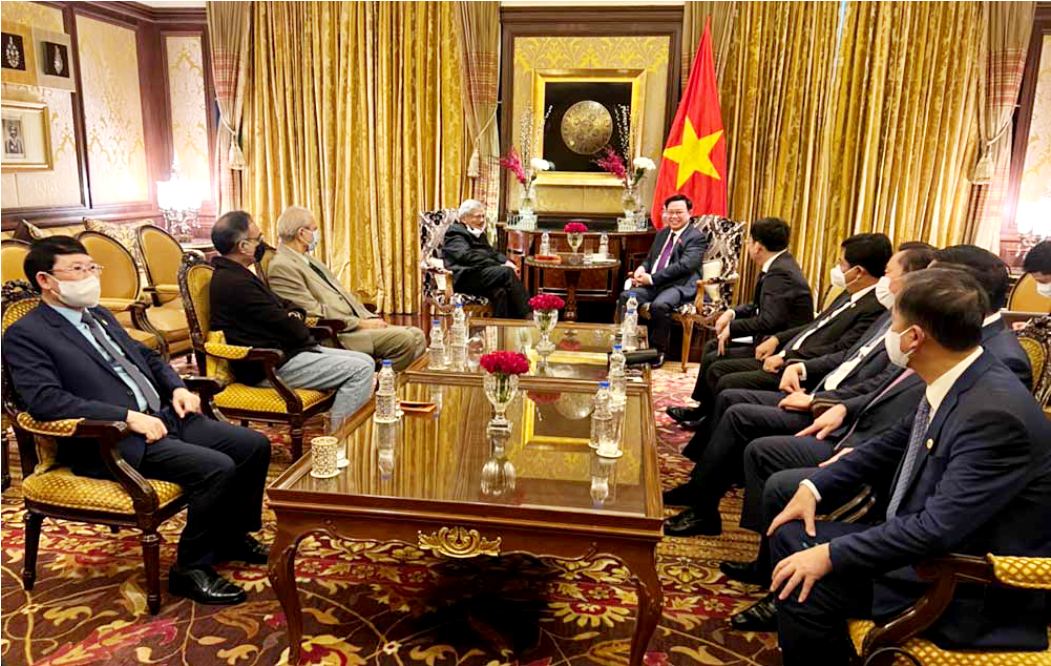 Chủ tịch UBND tỉnh Bắc Giang Lê Ánh Dương tham dự nhiều hoạt động tại Ấn Độ