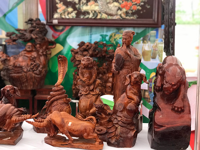 Trưng bày trên 300 mẫu sản phẩm thủ công mỹ nghệ, làng nghề truyền thống huyện Phú Xuyên