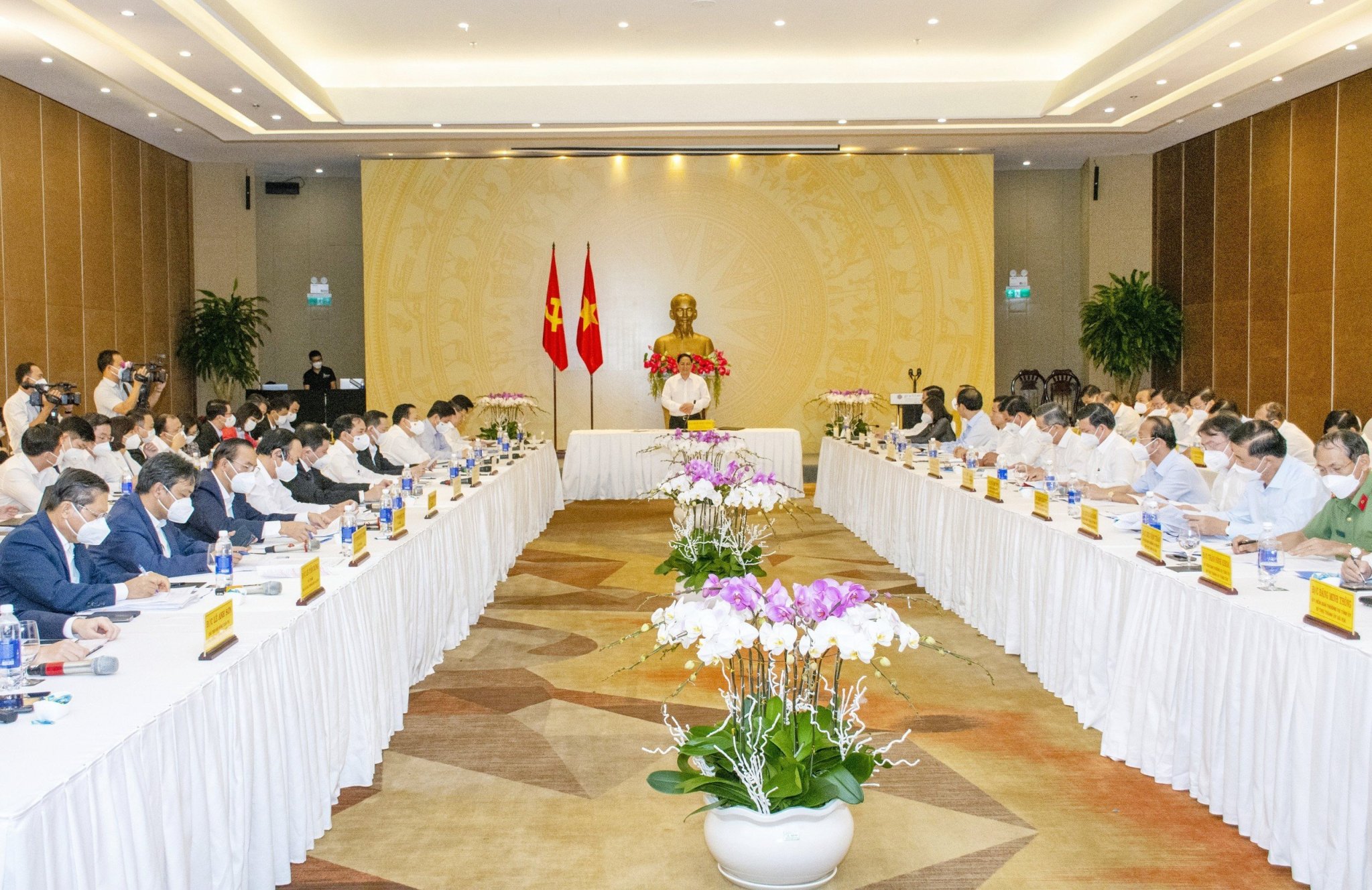 Bà Rịa – Vũng Tàu tập trung mọi nguồn lực phục hồi, phát triển kinh tế, bảo vệ sức khỏe Nhân dân