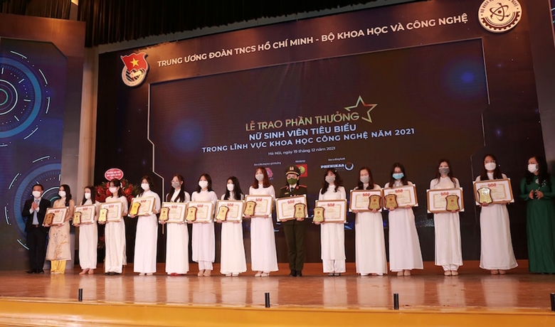 Tôn vinh thành tích, kết nối, tạo cơ hội để các tài năng trẻ cống hiến cho đất nước