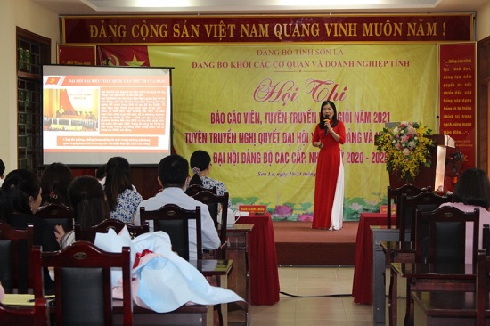 Chú trọng phát huy vai trò của đội ngũ báo cáo viên, tuyên truyền viên