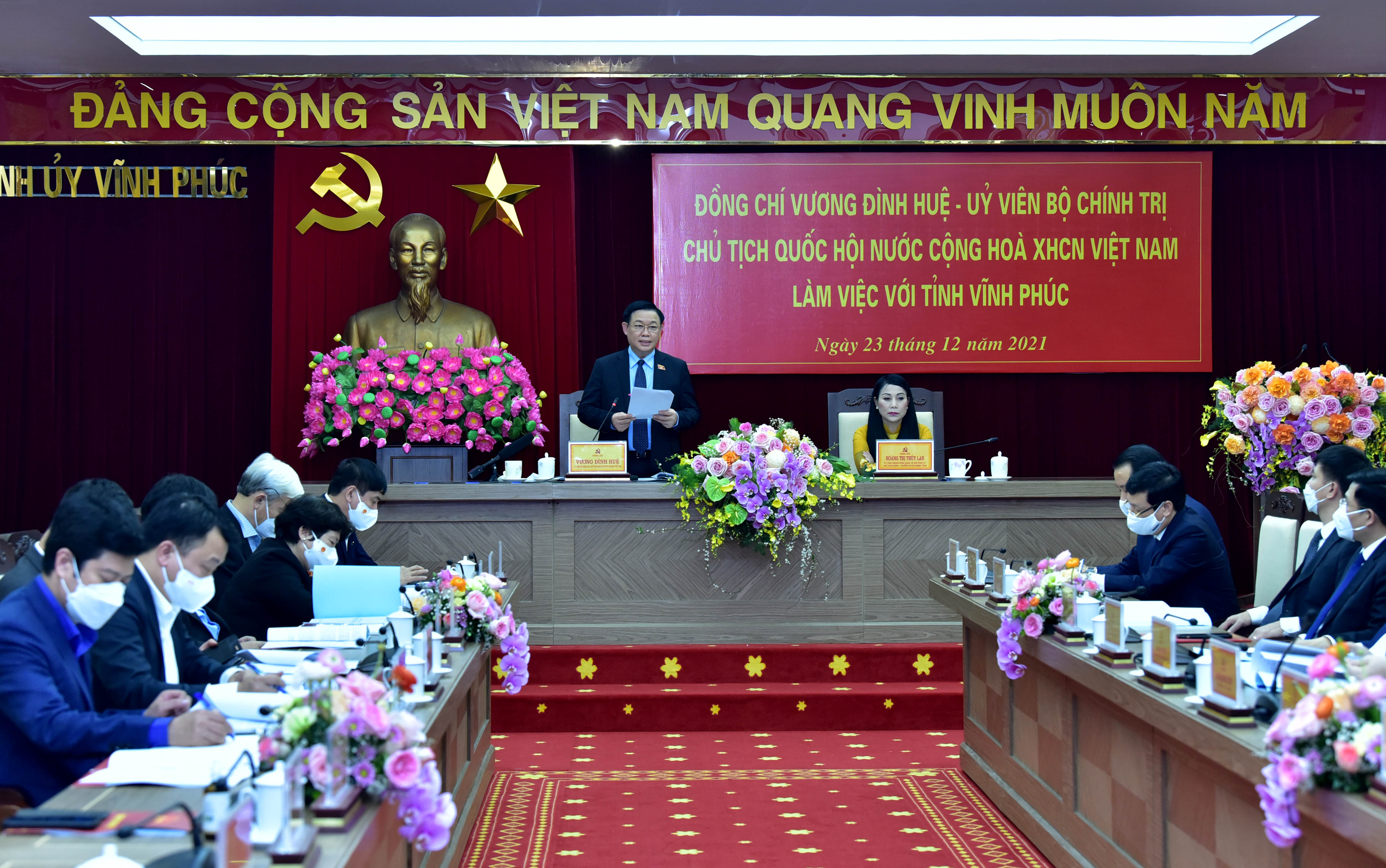 Vĩnh Phúc cần phát triển mạnh công nghiệp