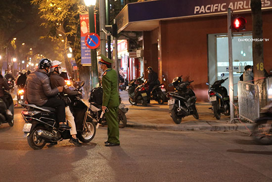 Hà Nội Cấm xe khu vực Nhà thờ Lớn phục vụ lễ Giáng sinh