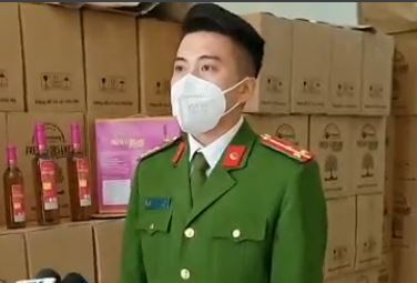 Bắt giữ gần 10 000 chai nước giải khát không đảm bảo chất lượng