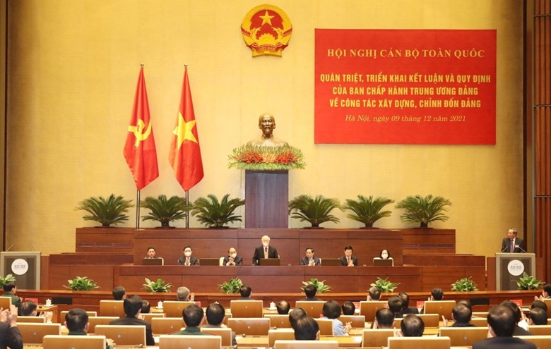 Vận dụng tư tưởng Hồ Chí Minh về thông qua và tổ chức thực hiện nghị quyết trong xây dựng Đảng
